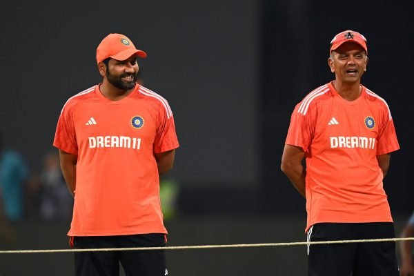 Rohit wants to win the World Cup in Rahul Dravid’s honour