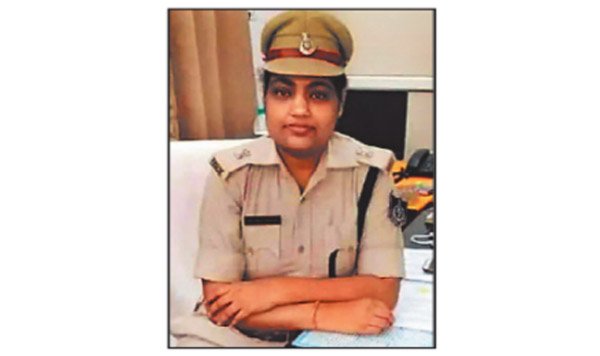 Female police officer dies of heart attack