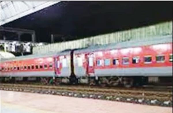 Services of Bhopal-Howrah Express to be restored