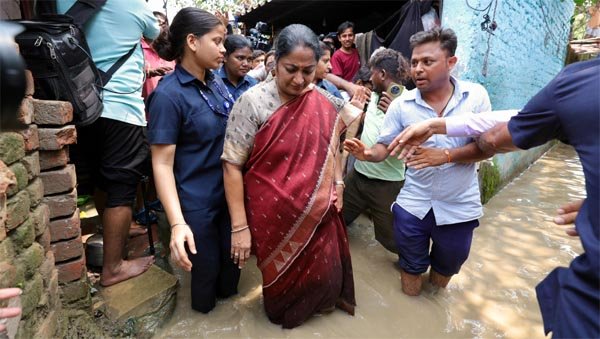 No flood-like situation in Delhi, says CM, reviews Yamuna Bazar, ensures flood preparations in place